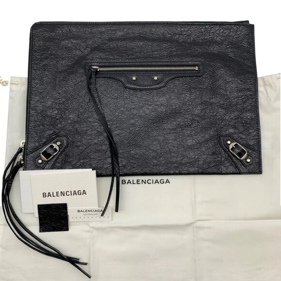 BALENCIAGA Classic Pouch Clutch Bag Black Leather - Picture 1 of 12